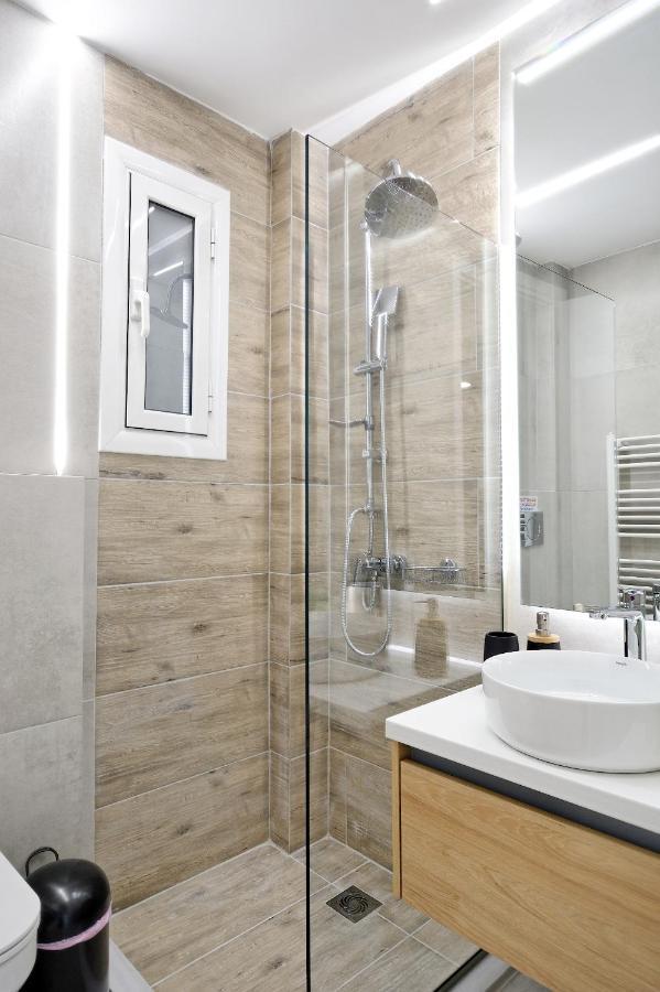 Elegant Big Apartment In Athens Center With Balcony Exterior foto